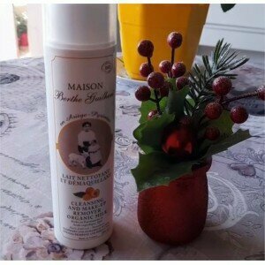 Косметические густые сливки: уход-демакияж Косметические густые сливки: уход-демакияж